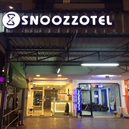 Snoozzotel Pattaya Exterior photo