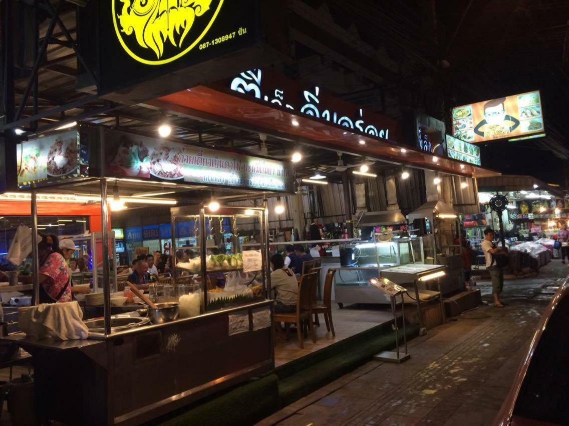 Snoozzotel Pattaya Exterior photo